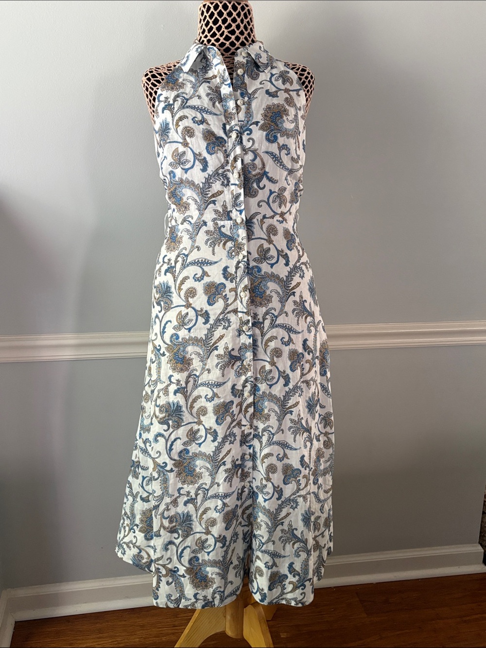 Veronica Beard White Maxi Dress with Blue and Tan Paisley
